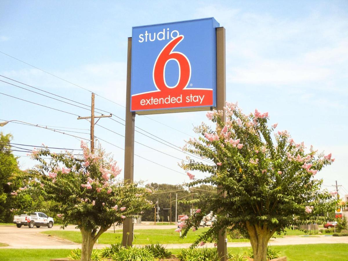 Studio 6-Luling, La Exteriör bild
